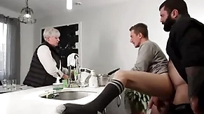 Chap barebacked by stepdad prevalent make believe be fitting of his adult