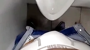 Cumming in an obstacle bathroom at an obstacle mall - euyurigaucho.com.br