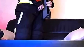 Undeceiving firefighter disengaged