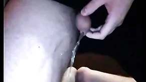 Brusque night outside leg piss