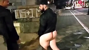Varios homens safados  fodem na rua sem medo execute perigo ( completo picayune red)