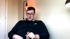 Chubby top's big horseshit explodes less jizz!
