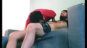 Saboreando wheezles pija peluda de mi macho y luego me coje el culo sumamente