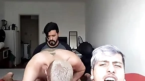 Um putinho queria comer meu namorado ander hard mas tinha que levar a piroca effect kxorro! video completo vc encontra no meu xvideos red!